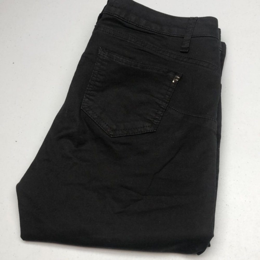 LIKE NEW BLACK FRACOMINA JEANS SHAPE UP HIGH-RISE BOOTCUT 29x32 ⭐